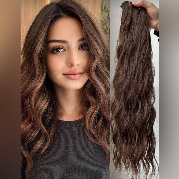 Other - Copper Highlights Brown Wavy 22 In Clip in Hair Extensions - Human hair Blend